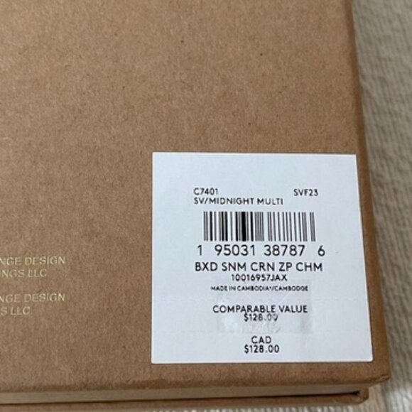 Coach Boxed Corner Zip Wristlet with Snowman Print - Picture 6 of 6